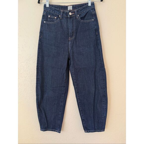 Toteme Barrel Leg Jeans - Picture 3 of 10